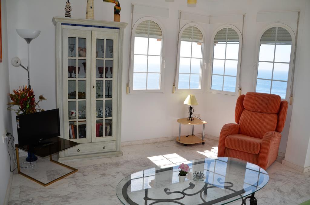 Apartamento Malak Apartment ลาเอร์ราดูรา ภายนอก รูปภาพ