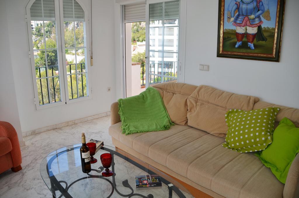 Apartamento Malak Apartment ลาเอร์ราดูรา ภายนอก รูปภาพ